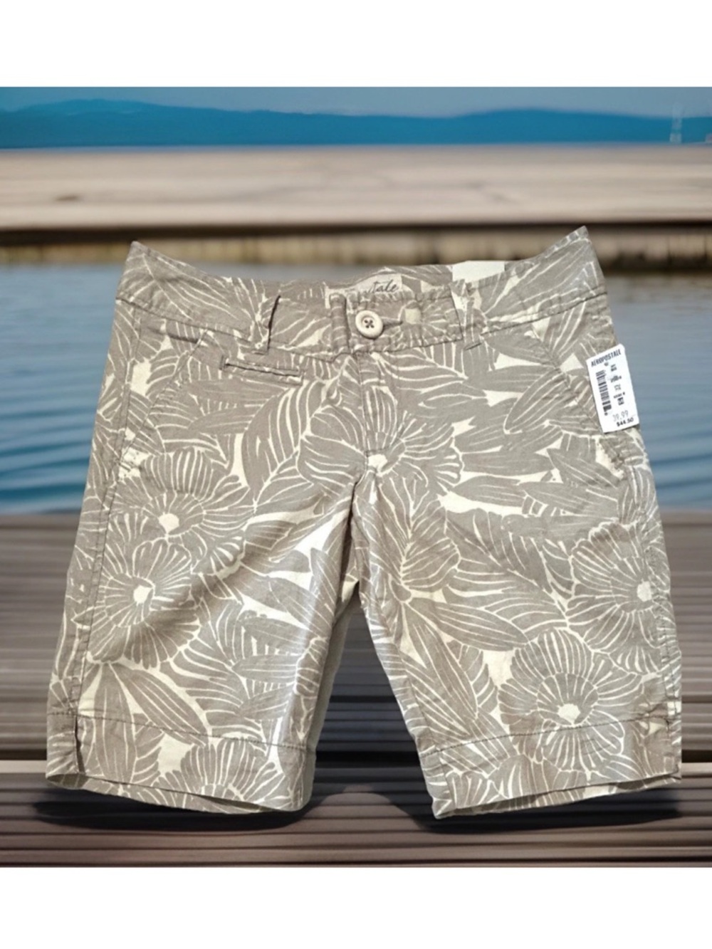 NEW Aéropostale Women’s Floral Cotton Casual Slash Pocket Flat Front Shorts 5/6